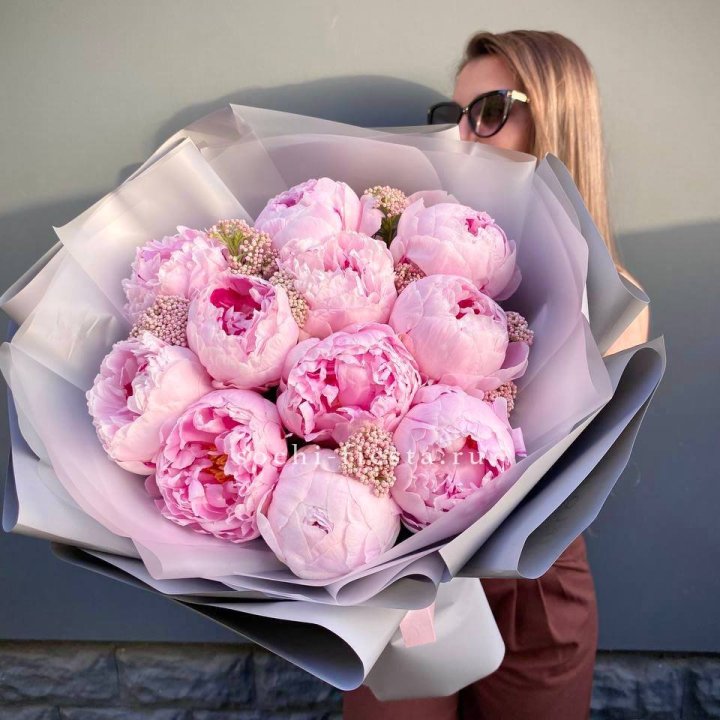 Букет с пионами "Стайл" в Петрозаводске