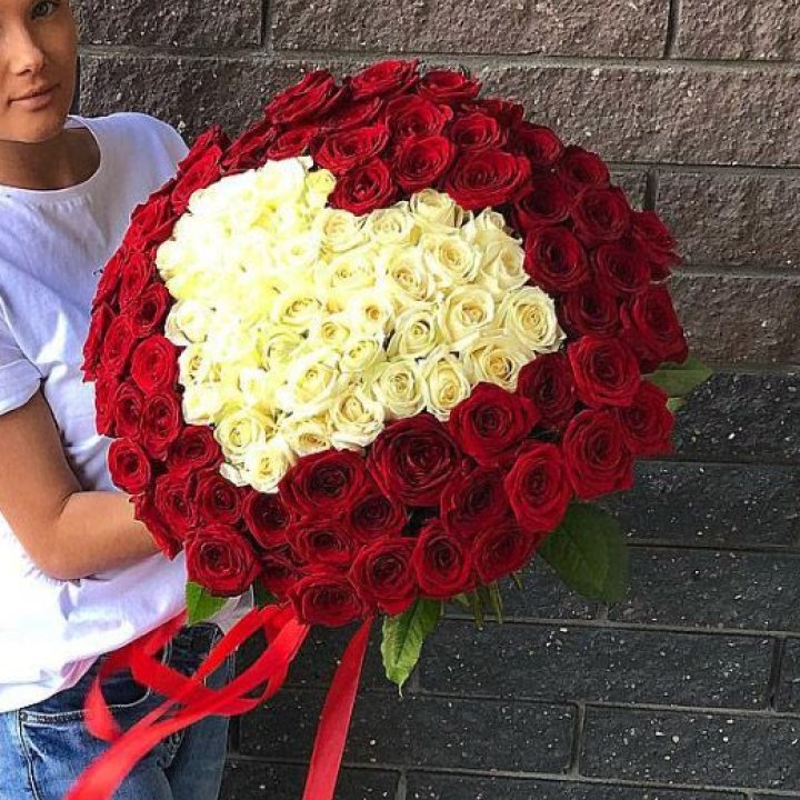 101 роза "Сердце" в Петрозаводске