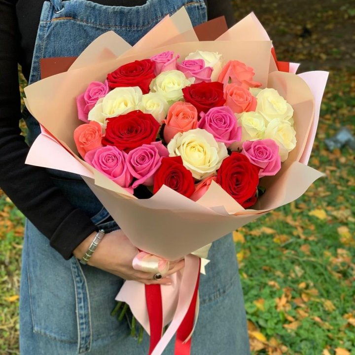 25 роз "Карусель" в Петрозаводске