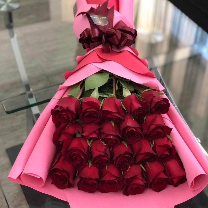 21 красная роза "Элеганс" в Петрозаводске