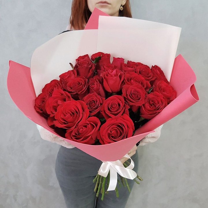 25 Красных роз рози вайт в Петрозаводске