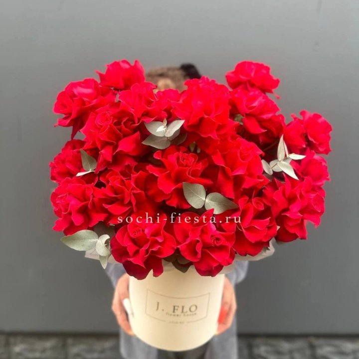 35 Французских роз в боксе в Петрозаводске