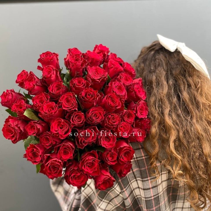 51 красная роза в Петрозаводске