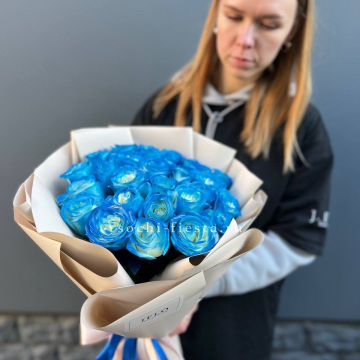 Букет синих роз блю логан в Петрозаводске
