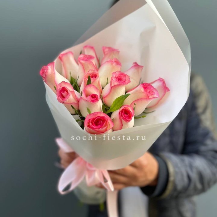 15 роз "Джумилия" в Петрозаводске