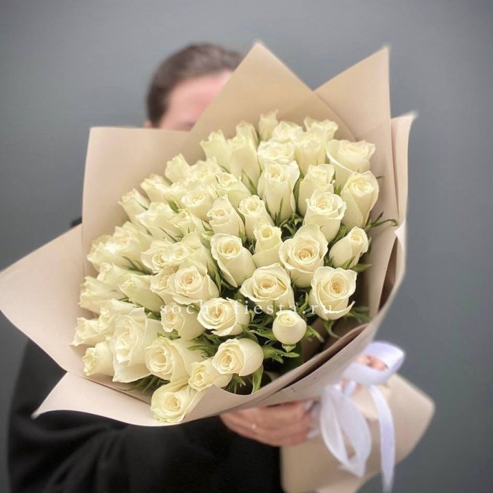 51 белая кенийская роза  в Петрозаводске