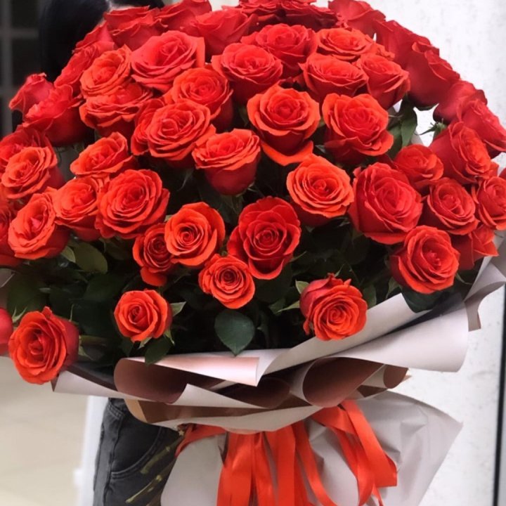 Букет высоких эквадорских роз  в Петрозаводске