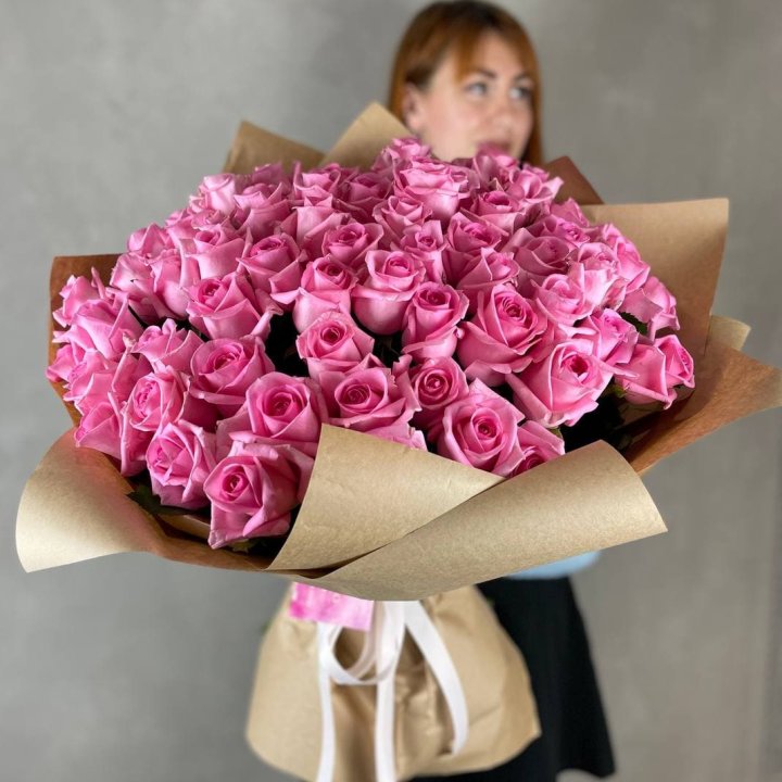 101 розовая роза в Петрозаводске