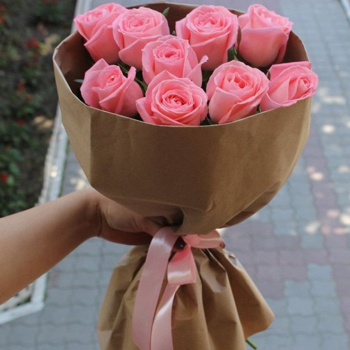 9 розовых роз в Петрозаводске