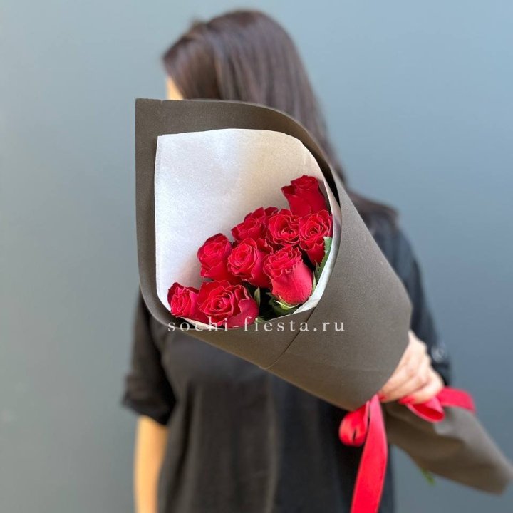 9 красных роз в фоамиране в Петрозаводске