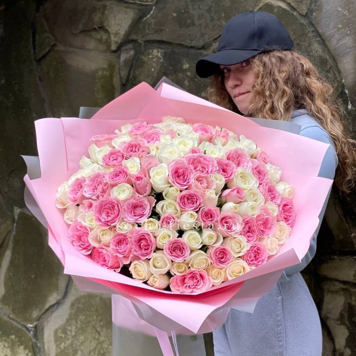 101 роза Миксбери в Петрозаводске