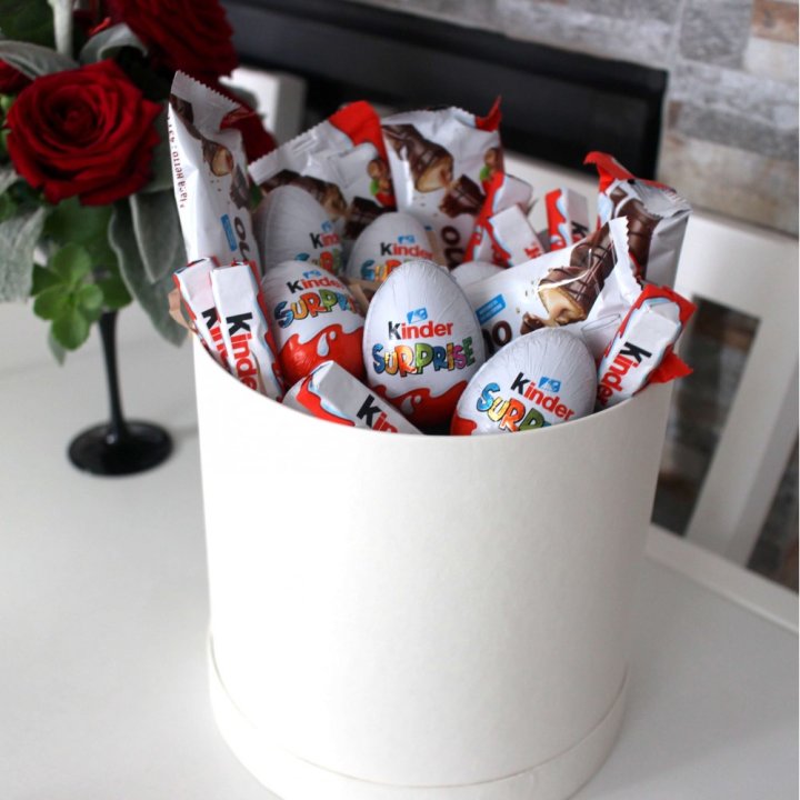 Коробка с киндерами  в Петрозаводске