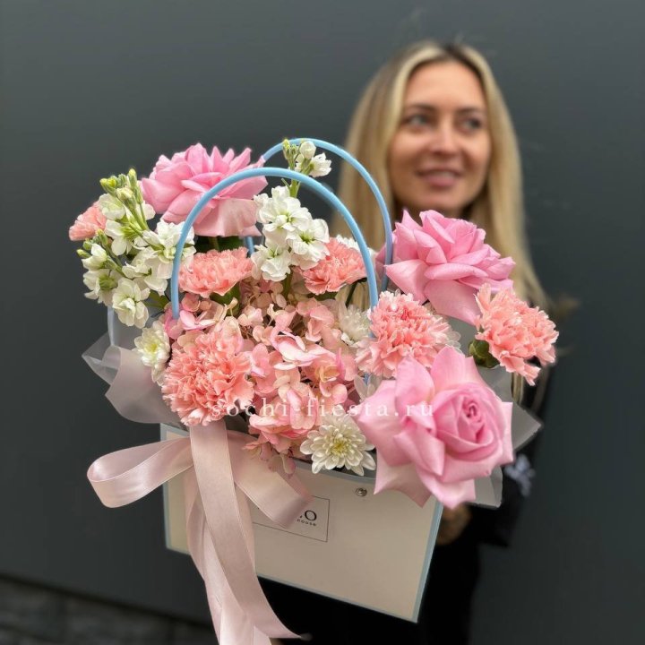 Сумочка "Бал цветов" в Петрозаводске