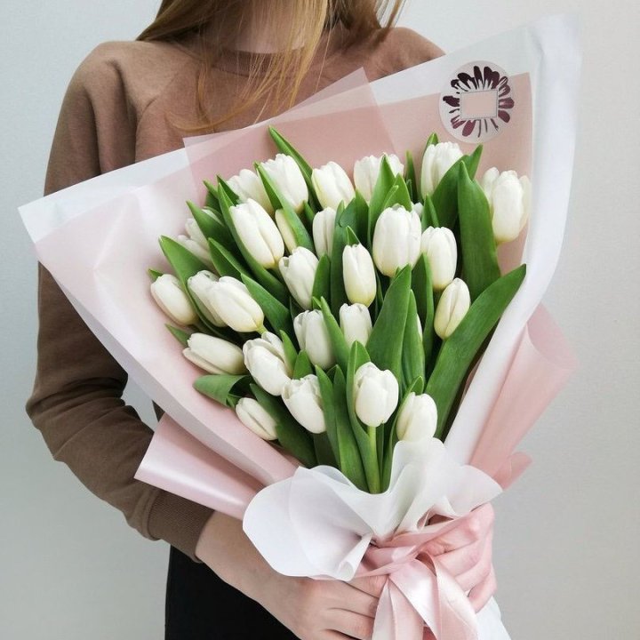 Букет белых тюльпанов "Моника" в Петрозаводске