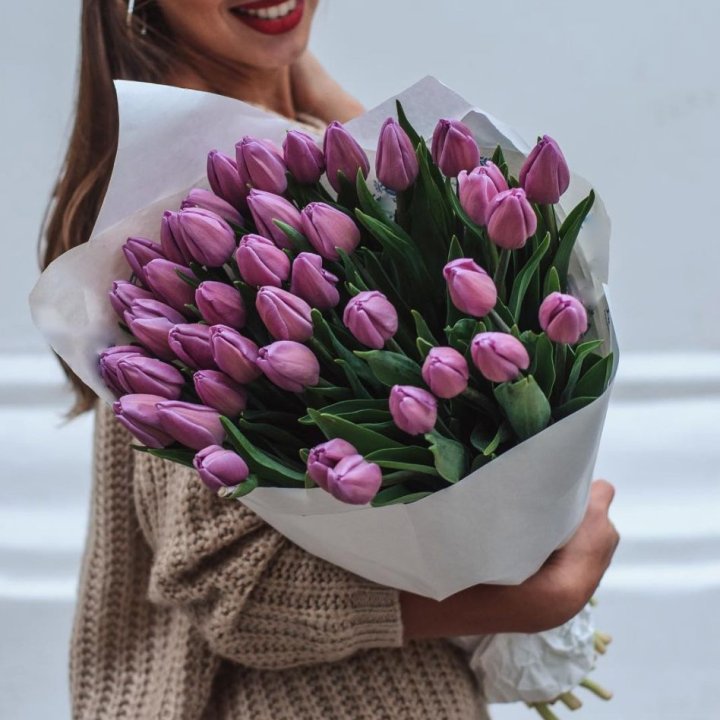 39 сиреневых тюльпанов в Петрозаводске